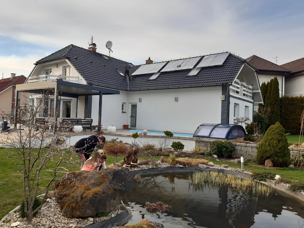 po realizaci-Renovační nátěr taškové střechy